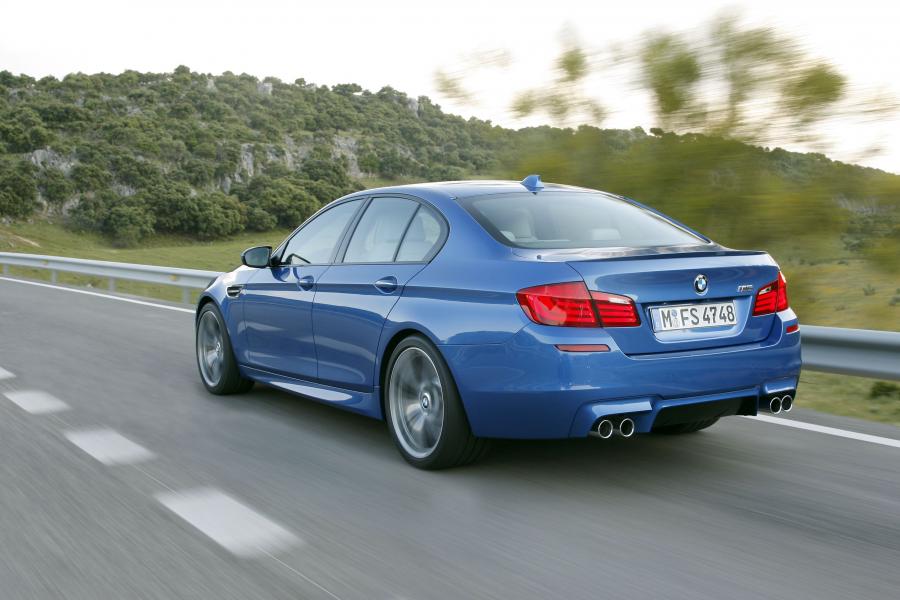  BMW M5 2011 года  (фото 274 из 344)